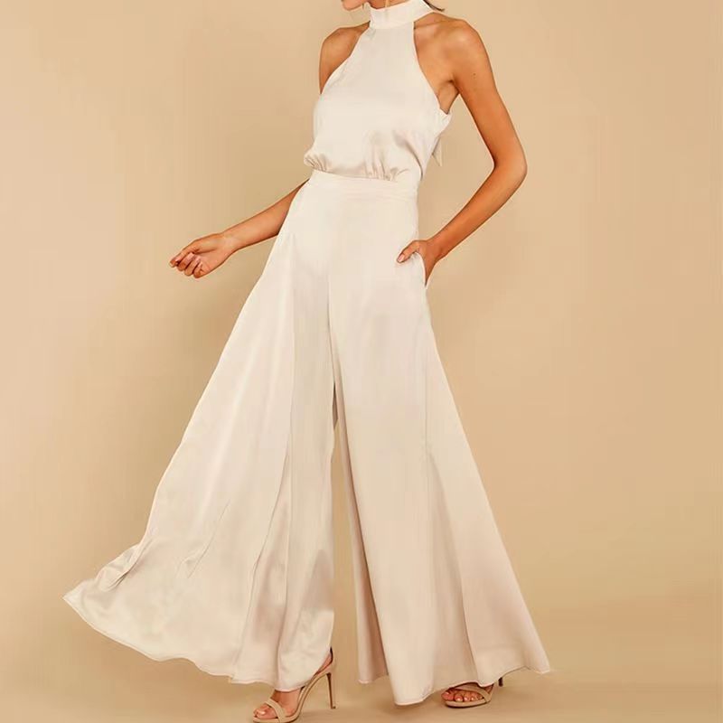 Sophisticated Wide-Leg Halter Jumpsuit with Keyhole Cutout